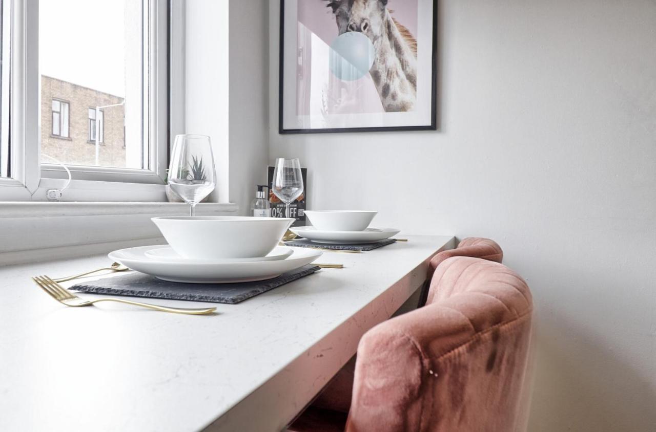 Urban Retreat - Southend Stays Bagian luar foto