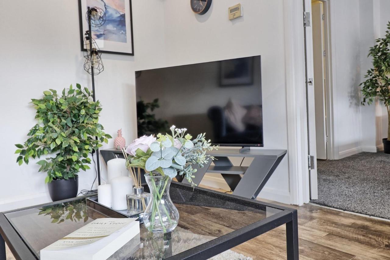 Urban Retreat - Southend Stays Bagian luar foto